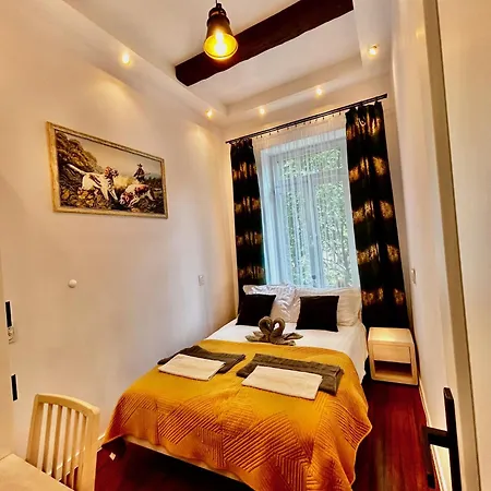 Old Cracow Apartment-2